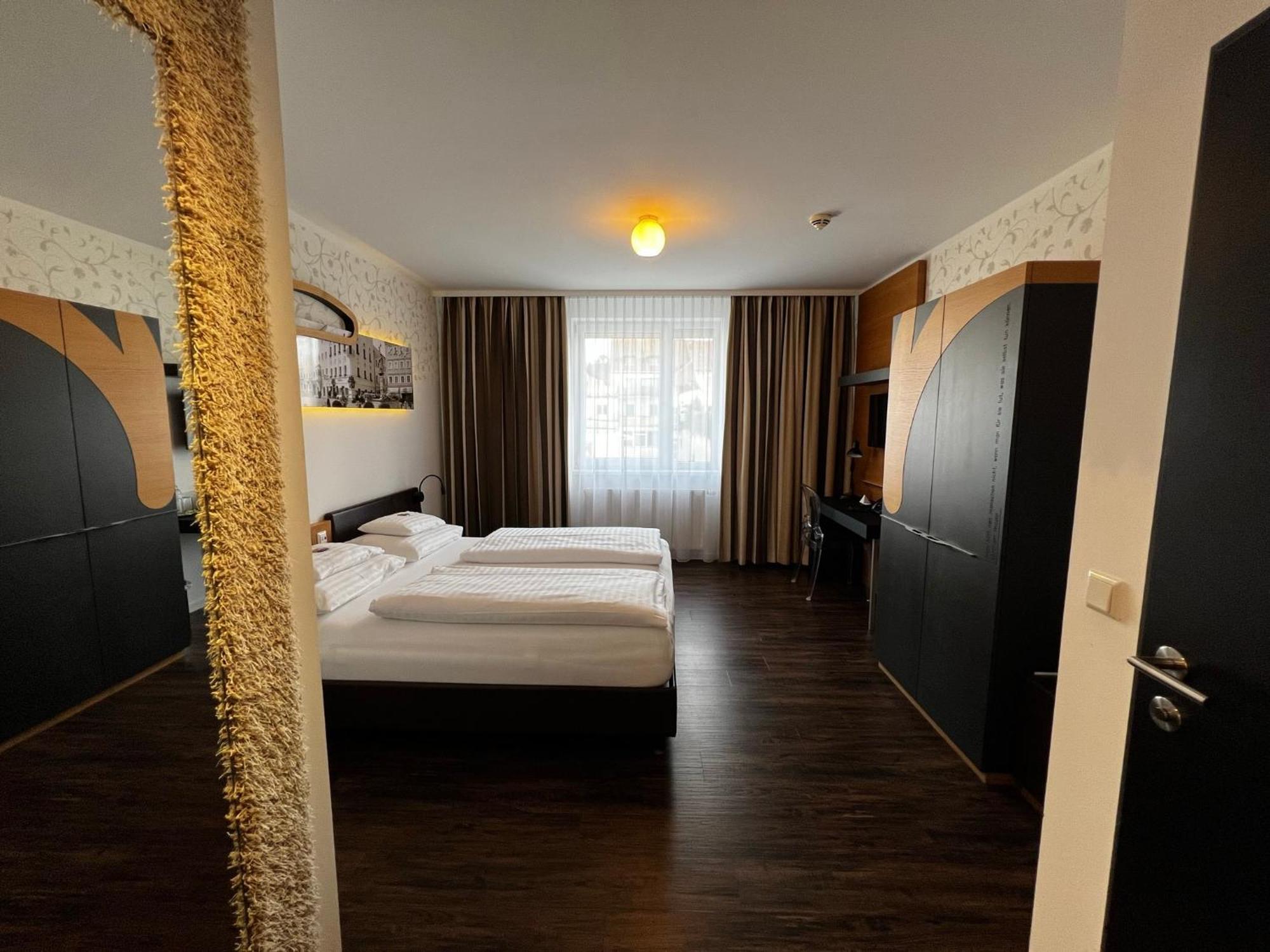 H+ Hotel Ried Рид  Экстерьер фото